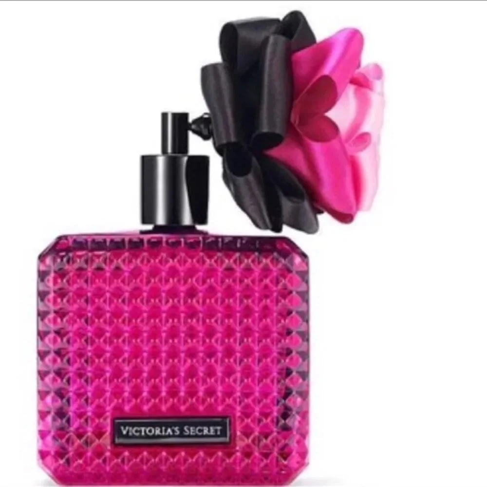 Victoria’s Secret Scandalous Dare Perfume Eau de Parfum EDP New & Sealed NWT - Picture 1 of 8